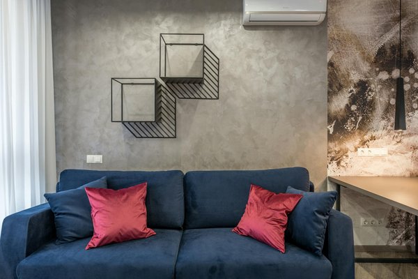 Installation réussie de chauffage au sol dans une maison ancienne : conseils et astuces indispensables pour une transformation réussie