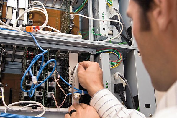 Réussir son raccordement électrique : guide pour une installation sûre et optimisée